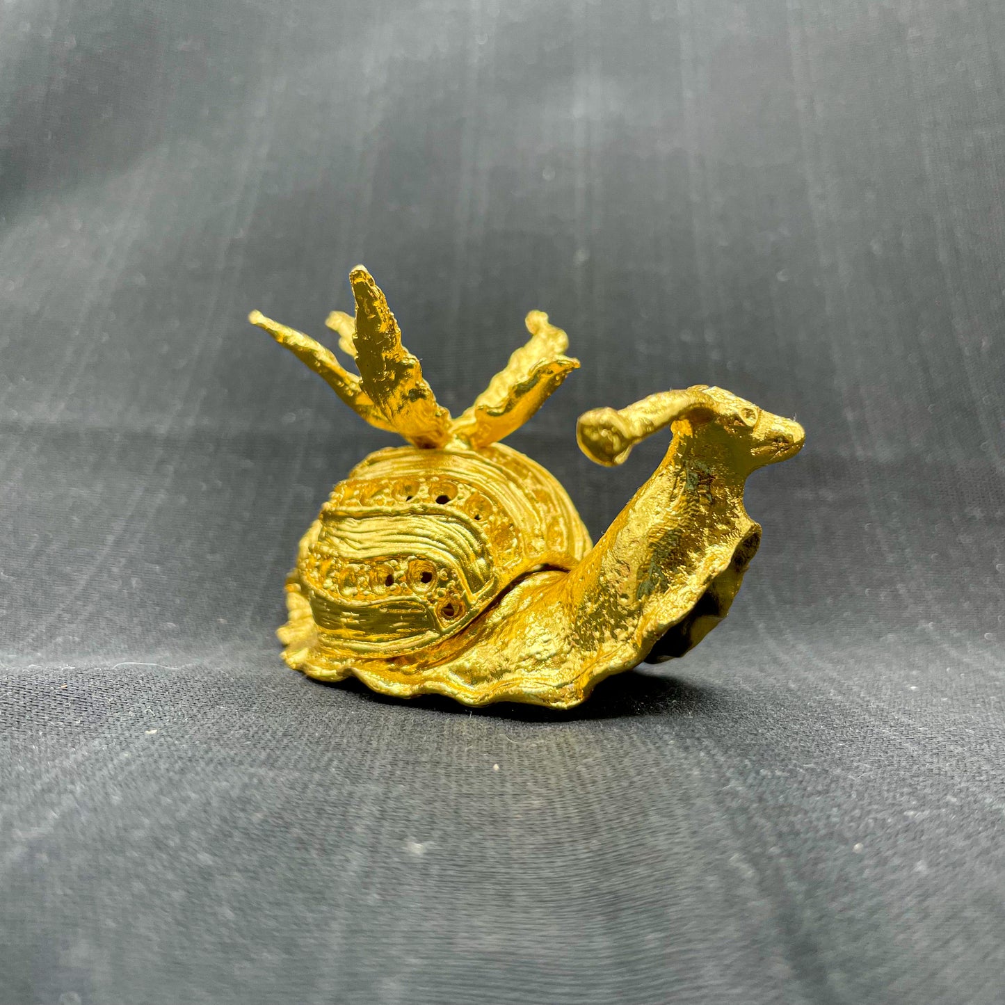 1PC Metal Snail Holder For Crystal Ball Decor Gift